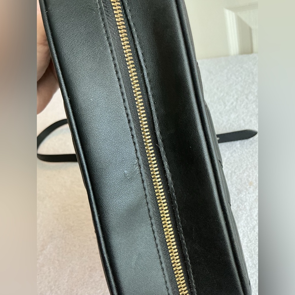 Gucci Black Chevron Crossbody with Gold Accents - Picture 15 of 16